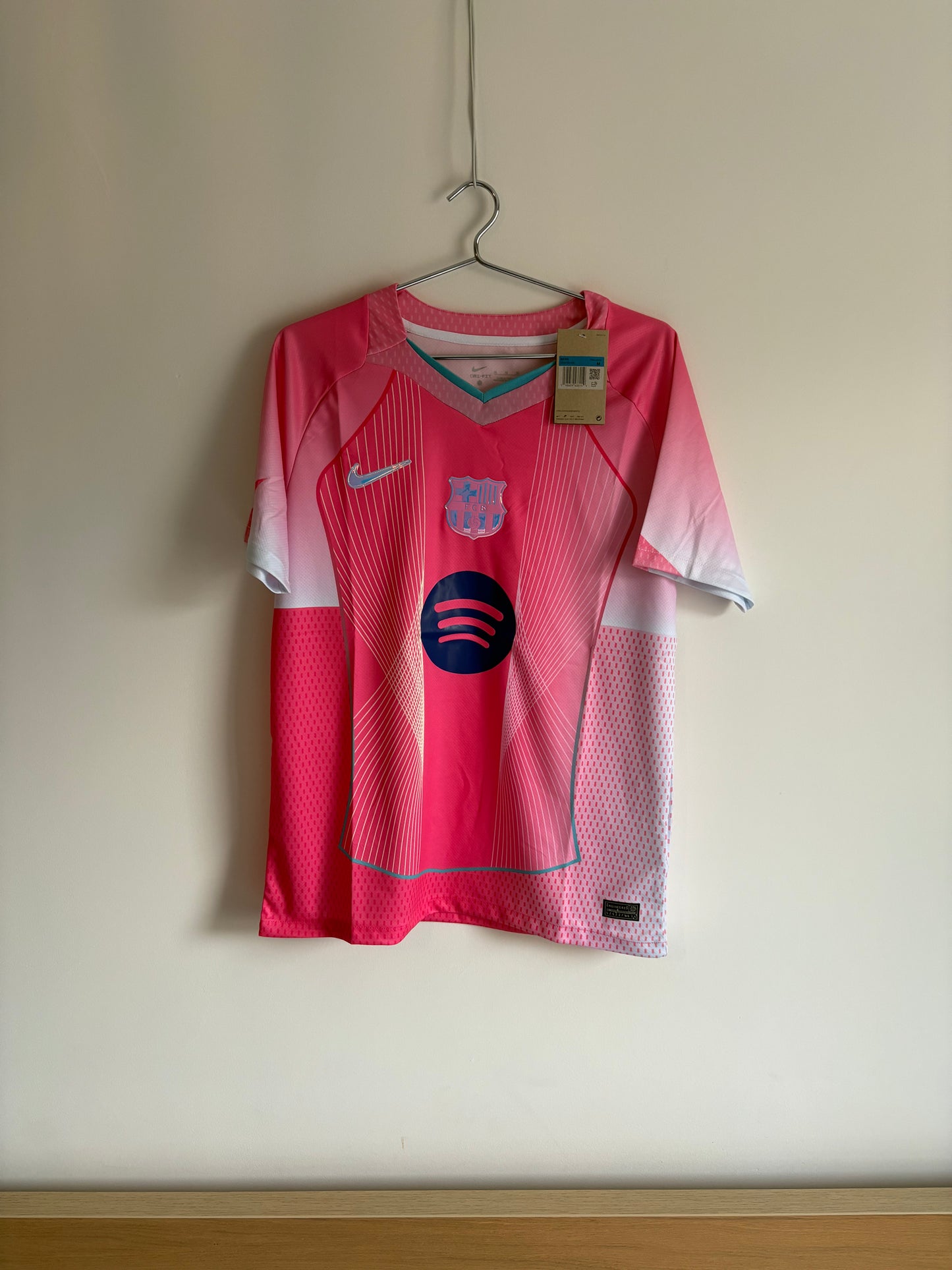 Best 1-on-1 football shirts supplier!